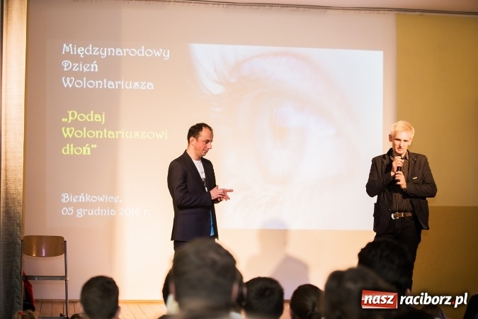Zdjęcie w galerii na portalu naszraciborz.pl: Obchody Międzynarodowego Dnia Wolontariusza w Bieńkowicach wiadomości z regionu