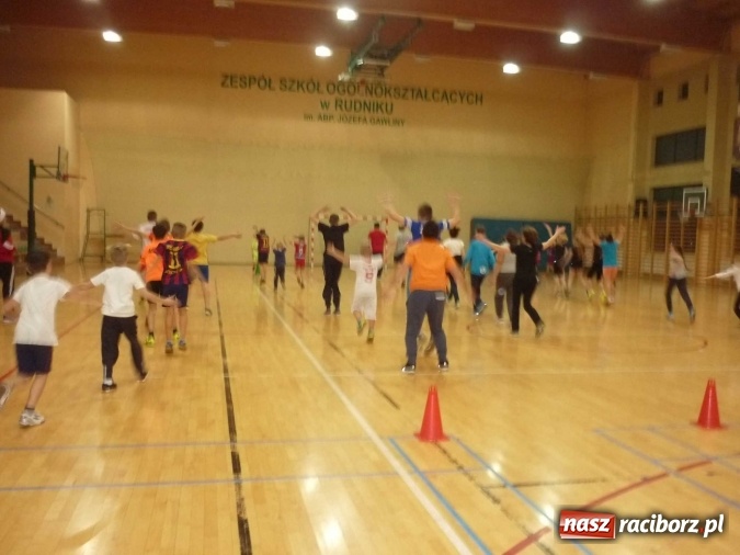 Zdjęcie w galerii na portalu naszraciborz.pl: Sportowe Mikołajki w Rudniku  wiadomości z regionu