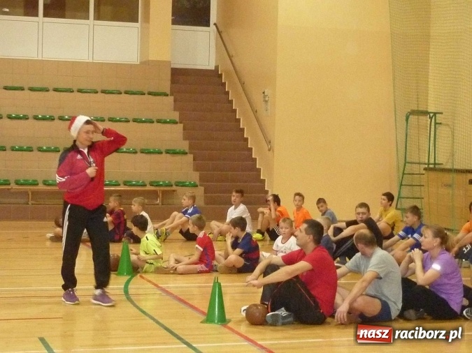 Zdjęcie w galerii na portalu naszraciborz.pl: Sportowe Mikołajki w Rudniku  wiadomości z regionu