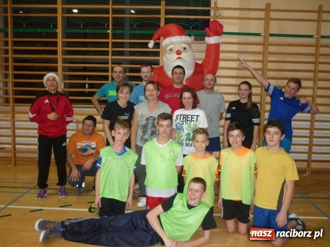 Zdjęcie w galerii na portalu naszraciborz.pl: Sportowe Mikołajki w Rudniku  wiadomości z regionu