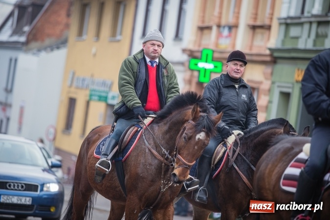 Zdjęcie w galerii na portalu naszraciborz.pl: Procesja konna ku czci św. Mikołaja w Krzanowicach wiadomości z regionu