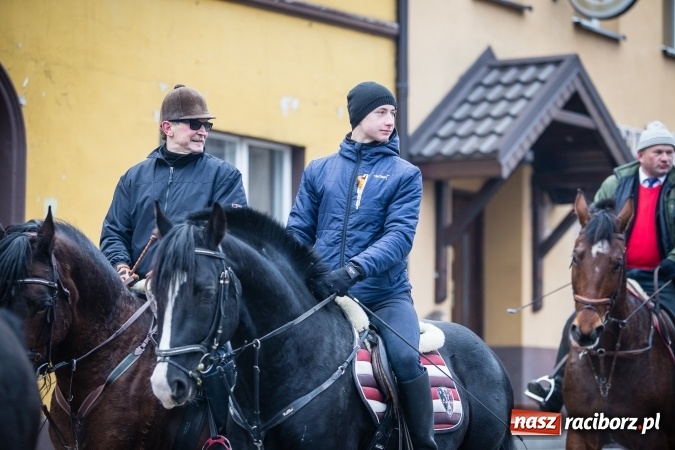 Zdjęcie w galerii na portalu naszraciborz.pl: Procesja konna ku czci św. Mikołaja w Krzanowicach wiadomości z regionu