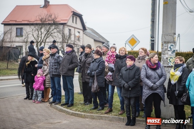 Zdjęcie w galerii na portalu naszraciborz.pl: Procesja konna ku czci św. Mikołaja w Krzanowicach wiadomości z regionu