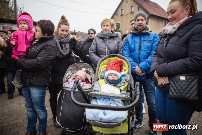 Zdjęcie w galerii na portalu naszraciborz.pl: Procesja konna ku czci św. Mikołaja w Krzanowicach wiadomości z regionu