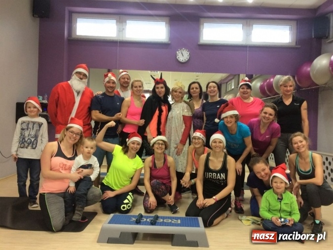 Zdjęcie w galerii na portalu naszraciborz.pl: Mikołajki Akademii Fitness z akcentem charytatywnym wiadomości z regionu
