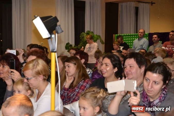 Zdjęcie w galerii na portalu naszraciborz.pl: Bajkowe Mikołajki w Roszkowie  wiadomości z regionu