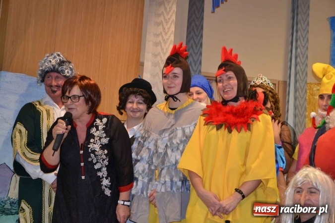 Zdjęcie w galerii na portalu naszraciborz.pl: Bajkowe Mikołajki w Roszkowie  wiadomości z regionu