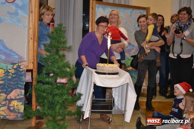 Zdjęcie w galerii na portalu naszraciborz.pl: Bajkowe Mikołajki w Roszkowie  wiadomości z regionu