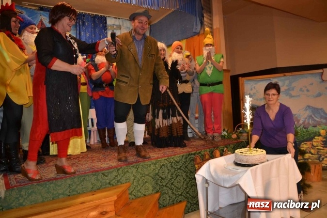 Zdjęcie w galerii na portalu naszraciborz.pl: Bajkowe Mikołajki w Roszkowie  wiadomości z regionu