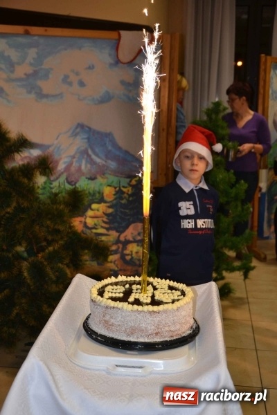 Zdjęcie w galerii na portalu naszraciborz.pl: Bajkowe Mikołajki w Roszkowie  wiadomości z regionu