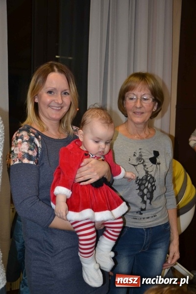 Zdjęcie w galerii na portalu naszraciborz.pl: Bajkowe Mikołajki w Roszkowie  wiadomości z regionu