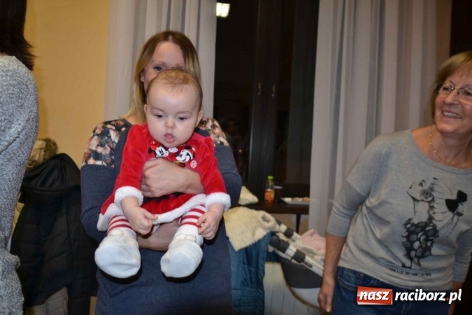 Zdjęcie w galerii na portalu naszraciborz.pl: Bajkowe Mikołajki w Roszkowie  wiadomości z regionu