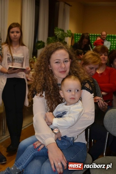 Zdjęcie w galerii na portalu naszraciborz.pl: Bajkowe Mikołajki w Roszkowie  wiadomości z regionu