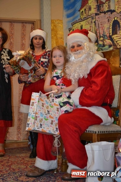 Zdjęcie w galerii na portalu naszraciborz.pl: Bajkowe Mikołajki w Roszkowie  wiadomości z regionu