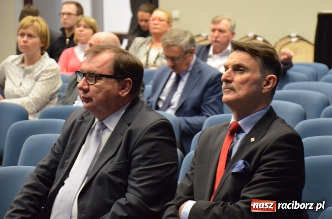 Zdjęcie w galerii na portalu naszraciborz.pl: Konsultacje w Tarnowskich Górach  wiadomości z regionu