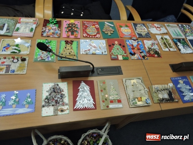 Zdjęcie w galerii na portalu naszraciborz.pl: Częstochowskie Przedsiębiorstwo Komunalne wręczyło nagrody laureatom ekokonkursu wiadomości z regionu