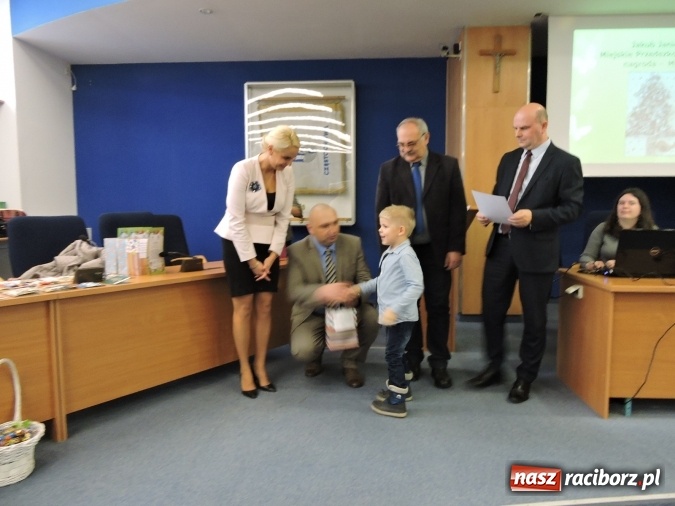 Zdjęcie w galerii na portalu naszraciborz.pl: Częstochowskie Przedsiębiorstwo Komunalne wręczyło nagrody laureatom ekokonkursu wiadomości z regionu