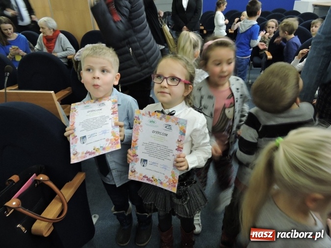 Zdjęcie w galerii na portalu naszraciborz.pl: Częstochowskie Przedsiębiorstwo Komunalne wręczyło nagrody laureatom ekokonkursu wiadomości z regionu