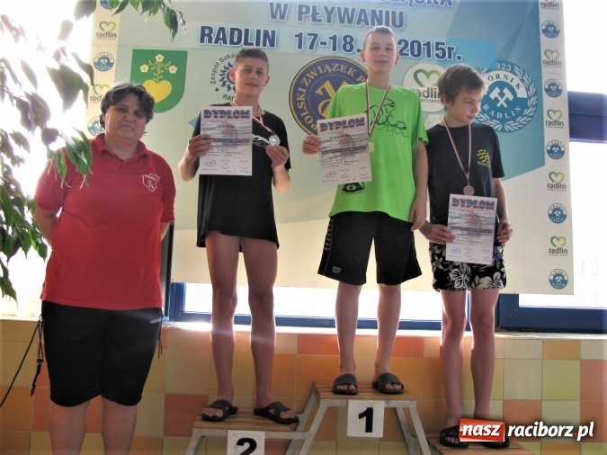 Zdjęcie w galerii na portalu naszraciborz.pl: Mikołajkowe Zawody Pływackie na pływalni SMS-u  wiadomości z regionu