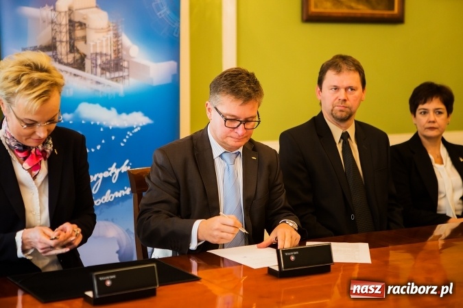 Zdjęcie w galerii na portalu naszraciborz.pl: Rafako i Ensol chcą budować magazyn ciepła dla Raciborza wiadomości z regionu