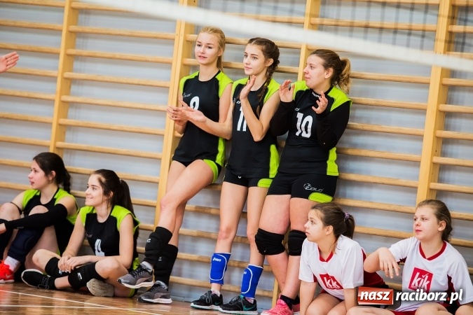 Zdjęcie w galerii na portalu naszraciborz.pl:  II Turniej Dwójek Siatkarskich Dziewcząt wiadomości z regionu