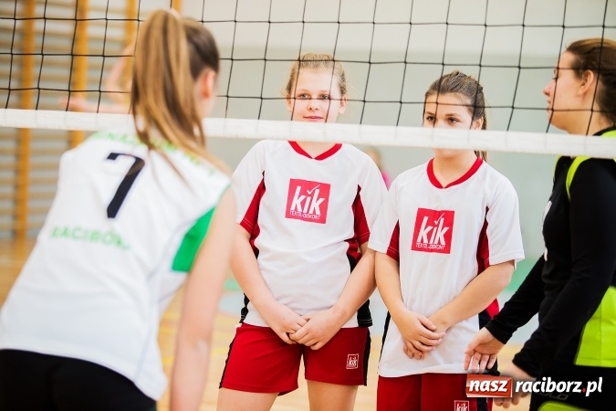 Zdjęcie w galerii na portalu naszraciborz.pl:  II Turniej Dwójek Siatkarskich Dziewcząt wiadomości z regionu