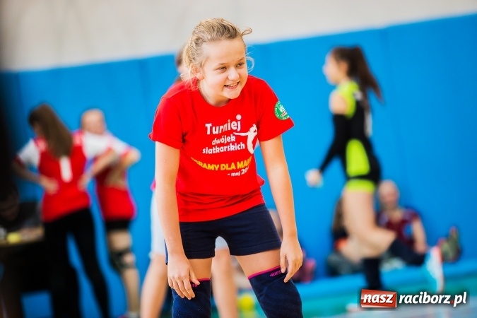 Zdjęcie w galerii na portalu naszraciborz.pl:  II Turniej Dwójek Siatkarskich Dziewcząt wiadomości z regionu