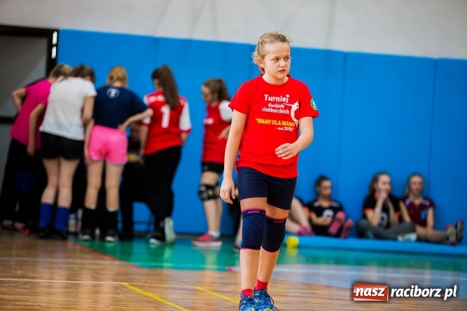 Zdjęcie w galerii na portalu naszraciborz.pl:  II Turniej Dwójek Siatkarskich Dziewcząt wiadomości z regionu