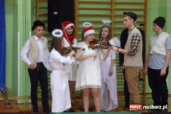 Zdjęcie w galerii na portalu naszraciborz.pl: Integracyjne mikołajki w Zespole Szkół Specjalnych w Raciborzu  wiadomości z regionu