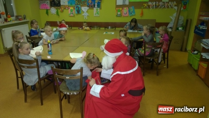 Zdjęcie w galerii na portalu naszraciborz.pl: Młodzieżowy Dom Kultury gościł Mikołaja przez dwa dni wiadomości z regionu