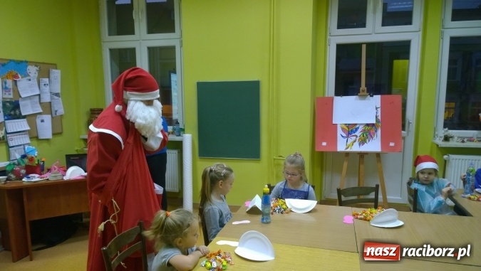 Zdjęcie w galerii na portalu naszraciborz.pl: Młodzieżowy Dom Kultury gościł Mikołaja przez dwa dni wiadomości z regionu