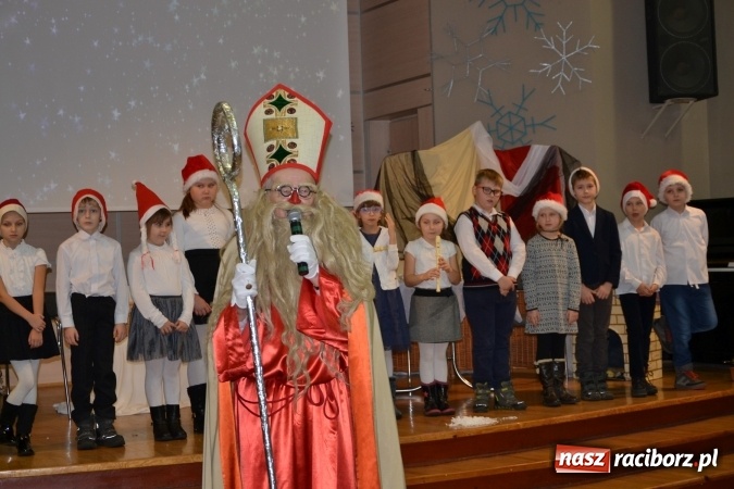 Zdjęcie w galerii na portalu naszraciborz.pl: Integracyjny św. Mikołaj w Tworkowie wiadomości z regionu