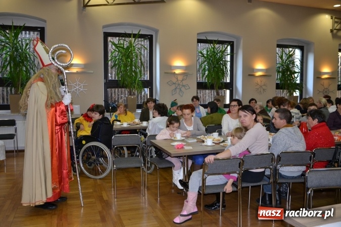 Zdjęcie w galerii na portalu naszraciborz.pl: Integracyjny św. Mikołaj w Tworkowie wiadomości z regionu