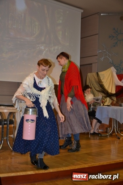 Zdjęcie w galerii na portalu naszraciborz.pl: Integracyjny św. Mikołaj w Tworkowie wiadomości z regionu