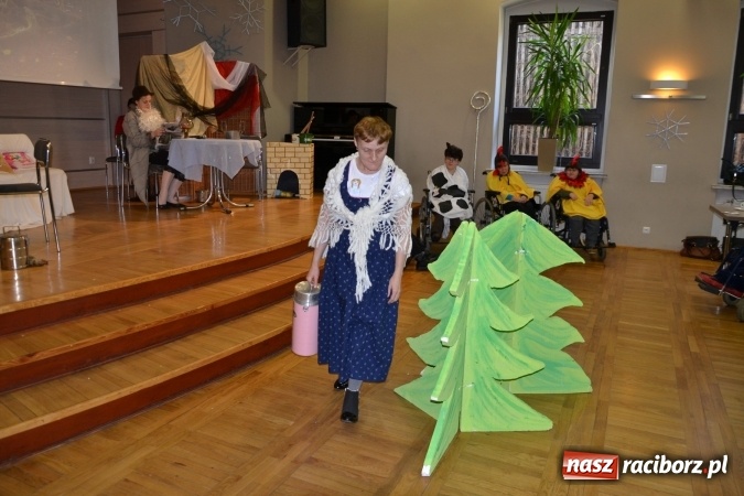 Zdjęcie w galerii na portalu naszraciborz.pl: Integracyjny św. Mikołaj w Tworkowie wiadomości z regionu