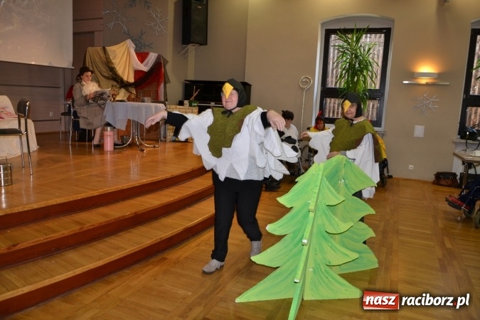 Zdjęcie w galerii na portalu naszraciborz.pl: Integracyjny św. Mikołaj w Tworkowie wiadomości z regionu
