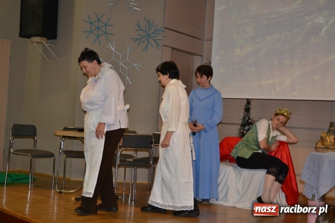 Zdjęcie w galerii na portalu naszraciborz.pl: Integracyjny św. Mikołaj w Tworkowie wiadomości z regionu