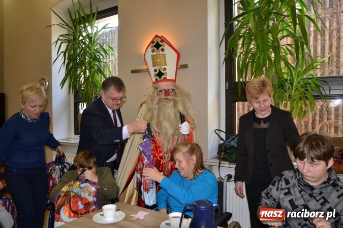 Zdjęcie w galerii na portalu naszraciborz.pl: Integracyjny św. Mikołaj w Tworkowie wiadomości z regionu