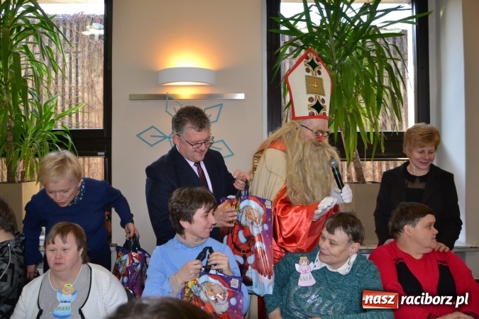 Zdjęcie w galerii na portalu naszraciborz.pl: Integracyjny św. Mikołaj w Tworkowie wiadomości z regionu