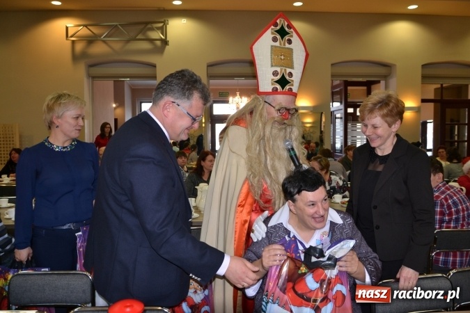 Zdjęcie w galerii na portalu naszraciborz.pl: Integracyjny św. Mikołaj w Tworkowie wiadomości z regionu