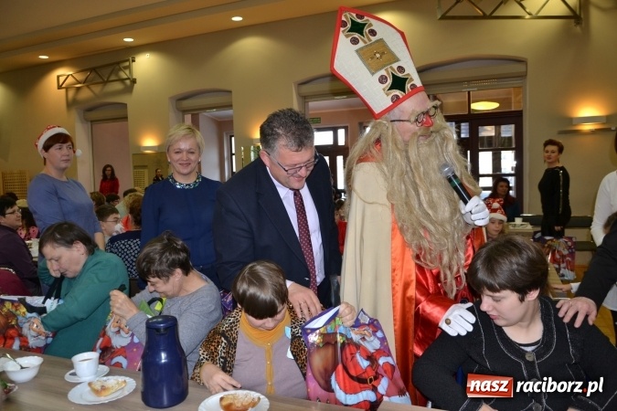 Zdjęcie w galerii na portalu naszraciborz.pl: Integracyjny św. Mikołaj w Tworkowie wiadomości z regionu