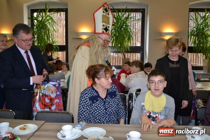 Zdjęcie w galerii na portalu naszraciborz.pl: Integracyjny św. Mikołaj w Tworkowie wiadomości z regionu
