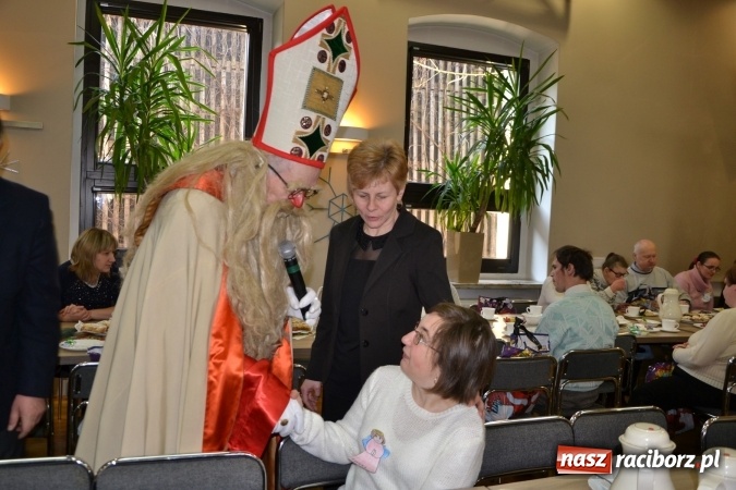 Zdjęcie w galerii na portalu naszraciborz.pl: Integracyjny św. Mikołaj w Tworkowie wiadomości z regionu
