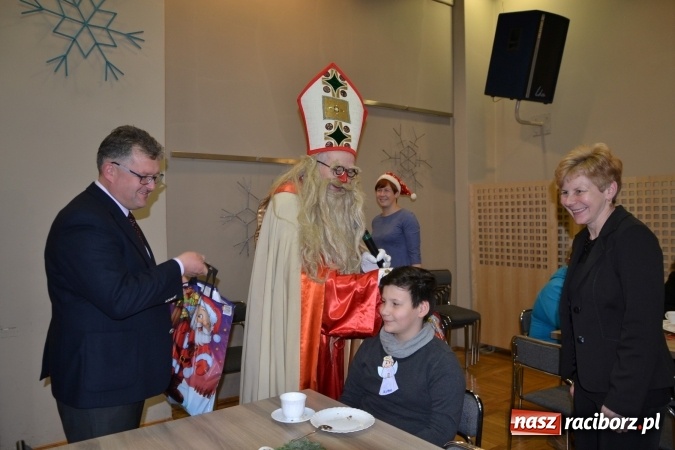 Zdjęcie w galerii na portalu naszraciborz.pl: Integracyjny św. Mikołaj w Tworkowie wiadomości z regionu