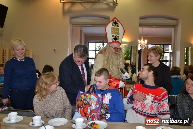 Zdjęcie w galerii na portalu naszraciborz.pl: Integracyjny św. Mikołaj w Tworkowie wiadomości z regionu