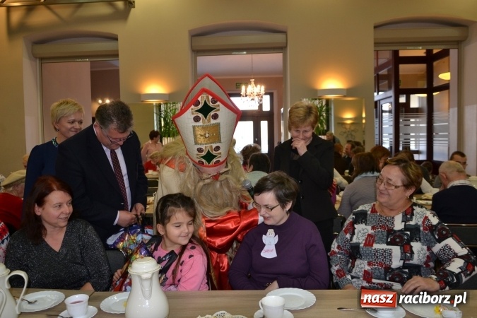 Zdjęcie w galerii na portalu naszraciborz.pl: Integracyjny św. Mikołaj w Tworkowie wiadomości z regionu