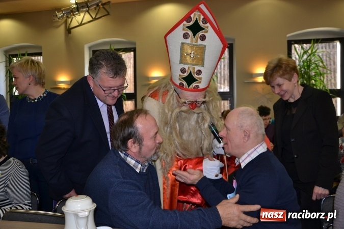 Zdjęcie w galerii na portalu naszraciborz.pl: Integracyjny św. Mikołaj w Tworkowie wiadomości z regionu
