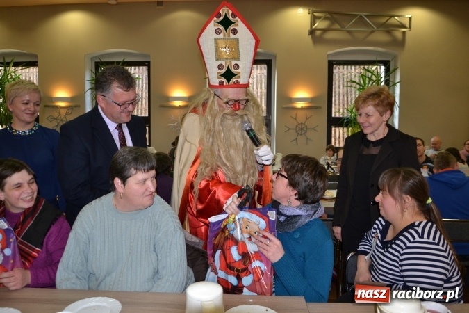 Zdjęcie w galerii na portalu naszraciborz.pl: Integracyjny św. Mikołaj w Tworkowie wiadomości z regionu