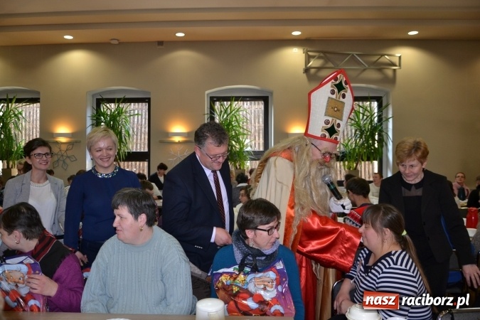 Zdjęcie w galerii na portalu naszraciborz.pl: Integracyjny św. Mikołaj w Tworkowie wiadomości z regionu