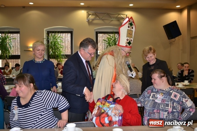 Zdjęcie w galerii na portalu naszraciborz.pl: Integracyjny św. Mikołaj w Tworkowie wiadomości z regionu